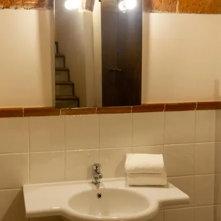 Bed & Breakfast Antica Dimora Leones Palaia