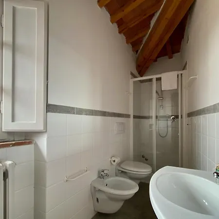 Antica Dimora Leones Bed & Breakfast Palaia