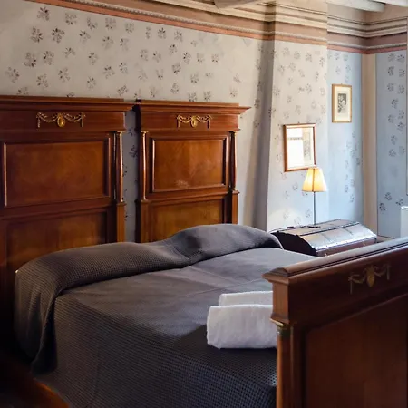 Antica Dimora Leones Bed & Breakfast 3*