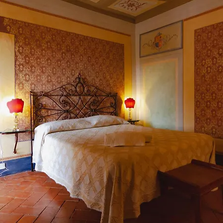 アンティカ ディモーラ レオネス パラーイア