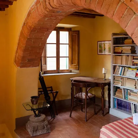 Antica Dimora Leones Bed & Breakfast Palaia