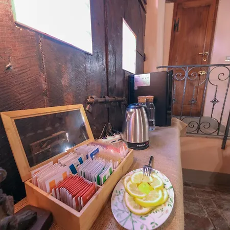 Antica Dimora Leones Bed & Breakfast