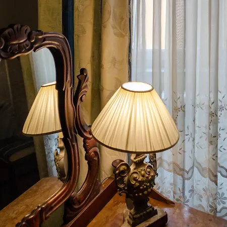 Antica Dimora Leones Bed & Breakfast